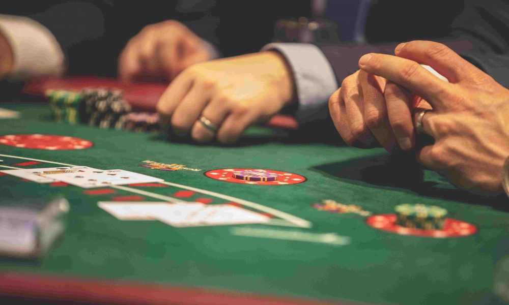 How to Have a Safe Hand While Gambling